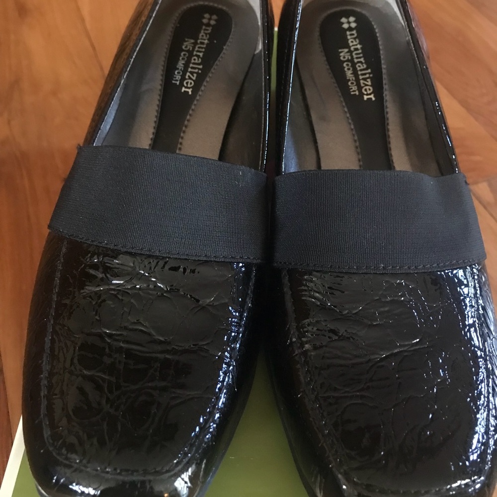 Naturalizer black shoe